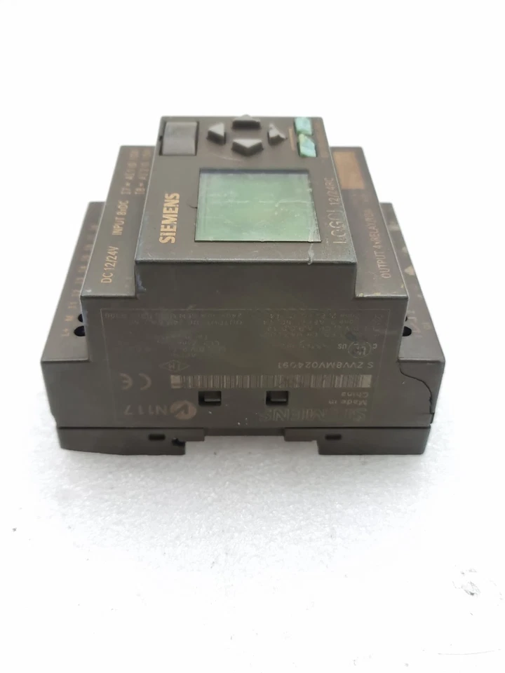Siemens 6ED1052-1MD00-0BA5 Logo ! 12/24RC Dc12/24V (Used | Cosmetic Damaged)